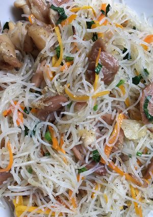 Foto resep Bihun Goreng Ayam dan Sosis Simple