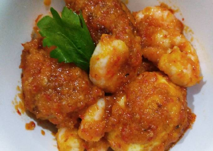 Telur dan Udang Balado