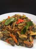 Oseng kerang ijo kupas