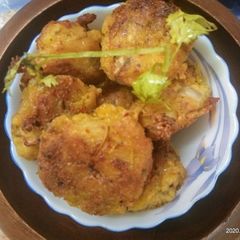 A picture of Raw Banana Pakoda.