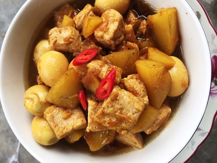 Cara Gampang Membuat Resep Semur Telur Puyuh Kentang Tahu yang Enak Banget Anti Ribet, Mantap