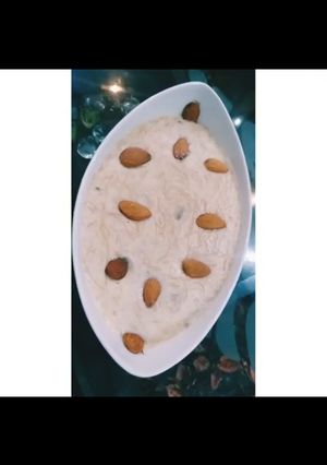A picture of Sheer khurma.