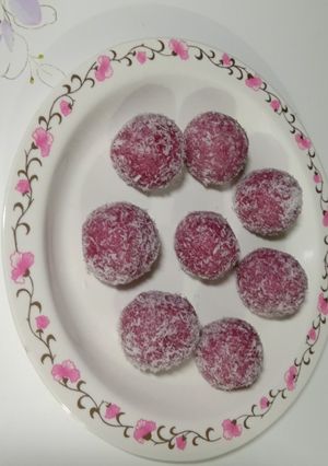 A picture of Strawberry Truffle from Strawberry marmalade.