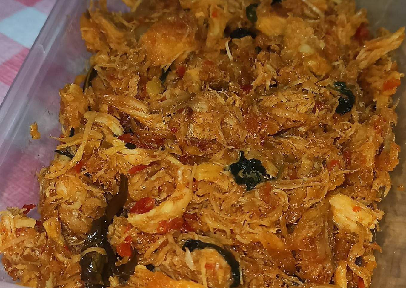 Ayam Suwir Daun Kemangi Nagih