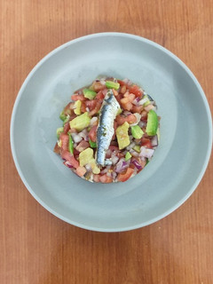 Una foto de Tartar de boquerones en vinagre