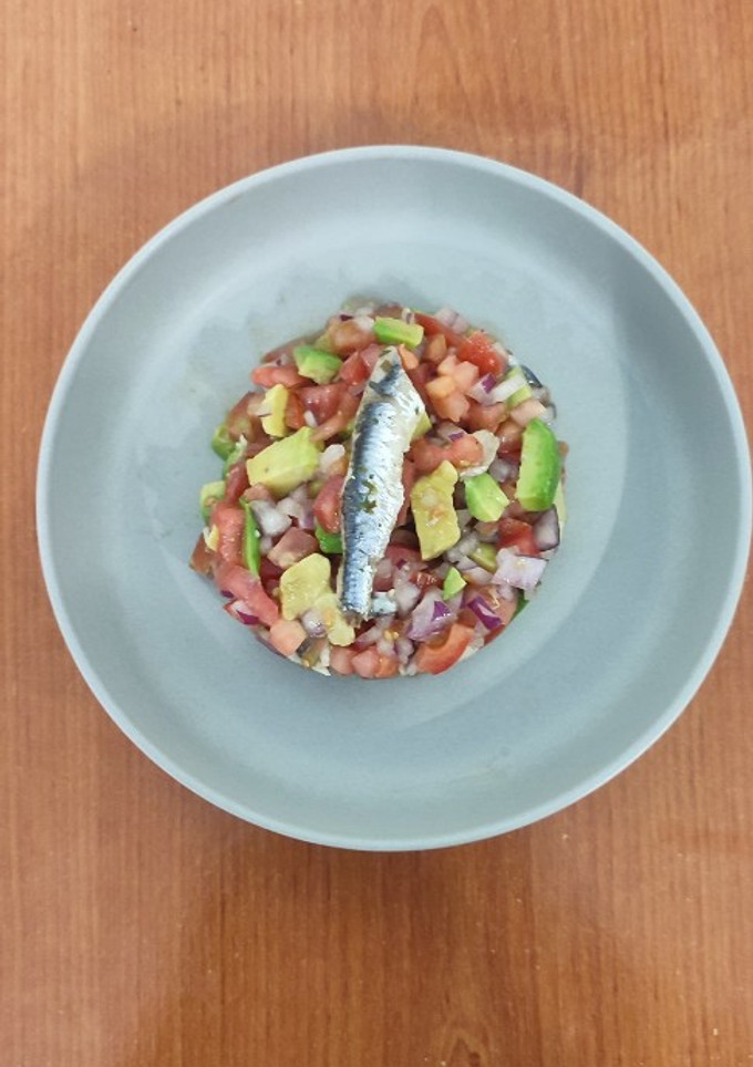 Una foto de Tartar de boquerones en vinagre