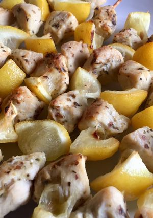 Citromos csirke nyárs 🍋 recept fotója