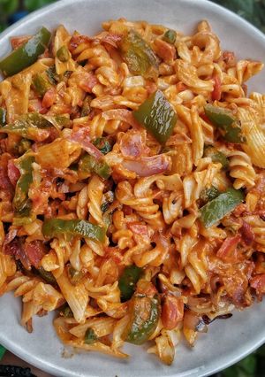 A picture of Tandoori pasta.