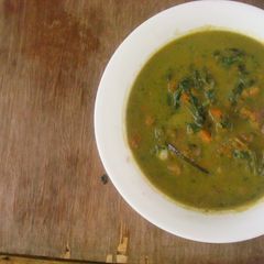 A picture of Paleo: Spiced carrot spinach soup.