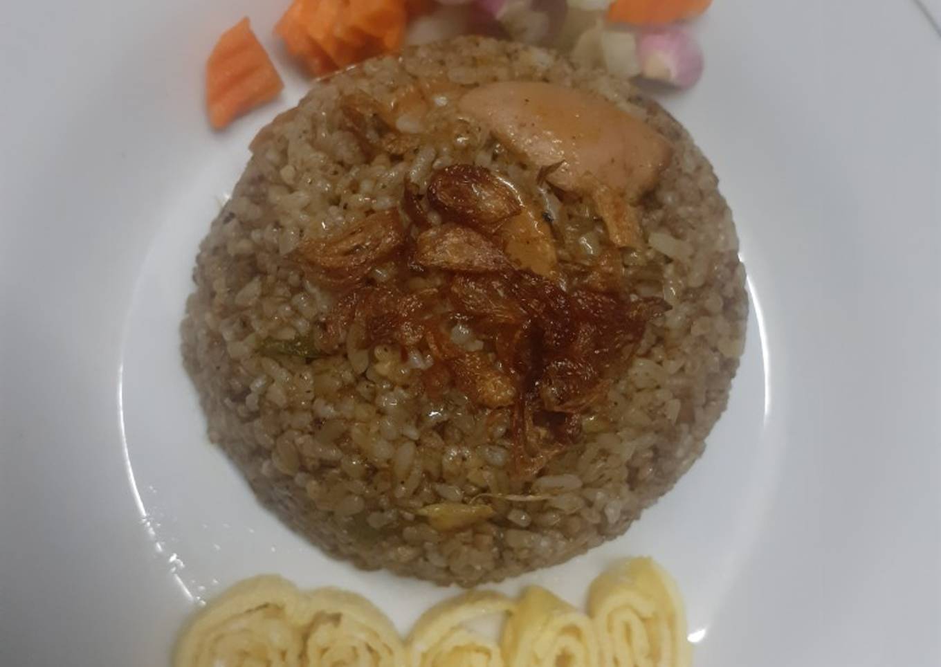 Nasi goreng bumbu rendang