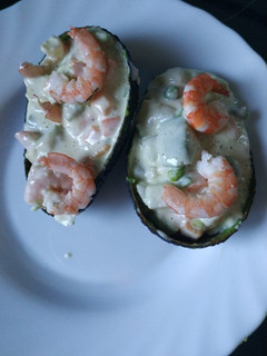 Una foto de Aguacates rellenos