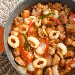 A picture of Sweet and Sour Lychee Chicken.