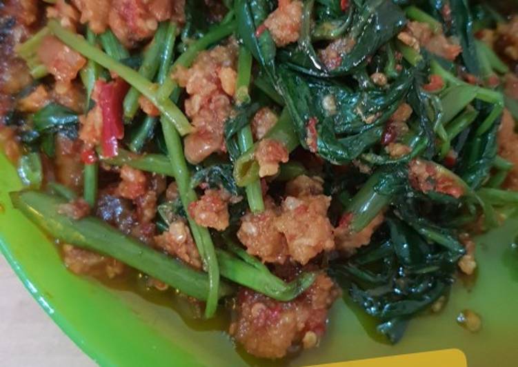 Tumis kangkung oncom pedes jerit