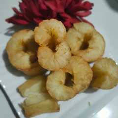 A picture of Singkong Goreng Merekah.
