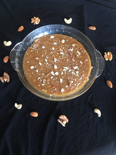 અખરોટ હલવો (Walnut Halwa Recipe In Gujarati) રેસીપી મુખ્ય ફોટો