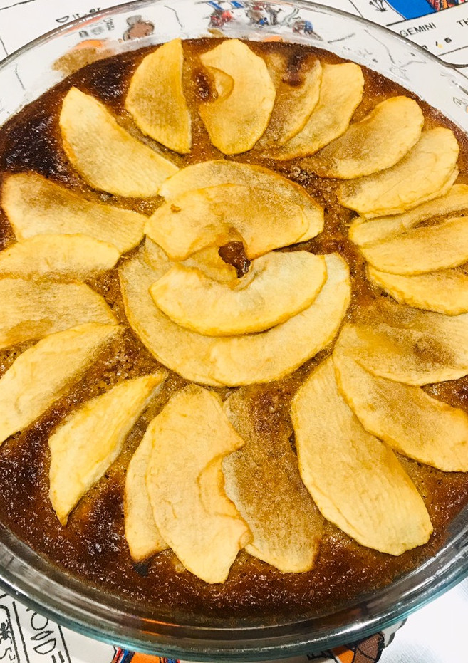 Una foto de Bizcocho de manzana 🍎