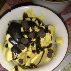 A picture of Mango iceream 🍨.
