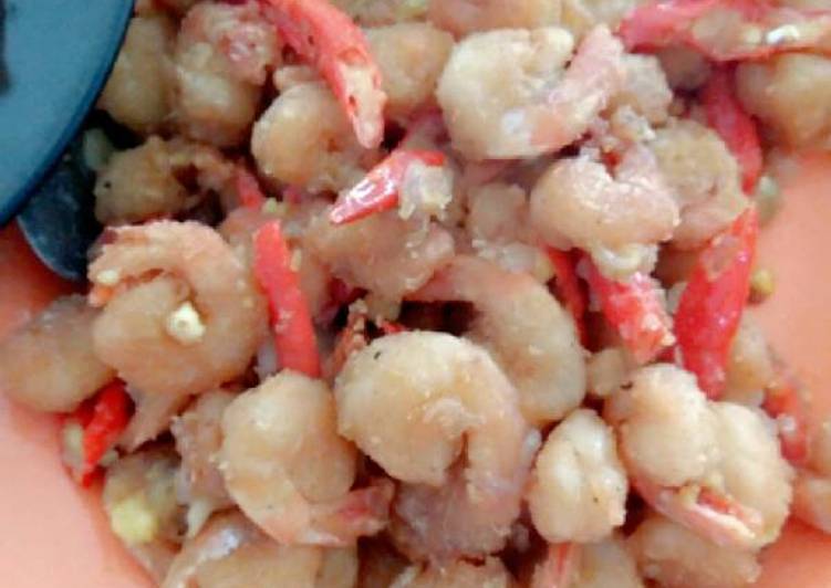 Cara Membuat Udang goreng telur asin yang Gurih