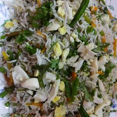 A picture of Veg egg Fried rice.