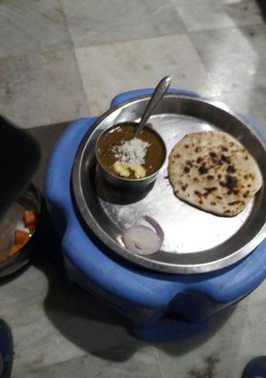 Daal makhani aur tandoori roti रेसिपी मुख्य फोटो