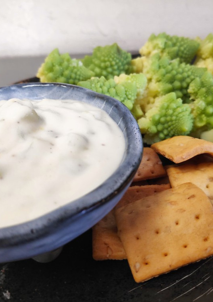 Una foto de Salsa de yogur de cabra