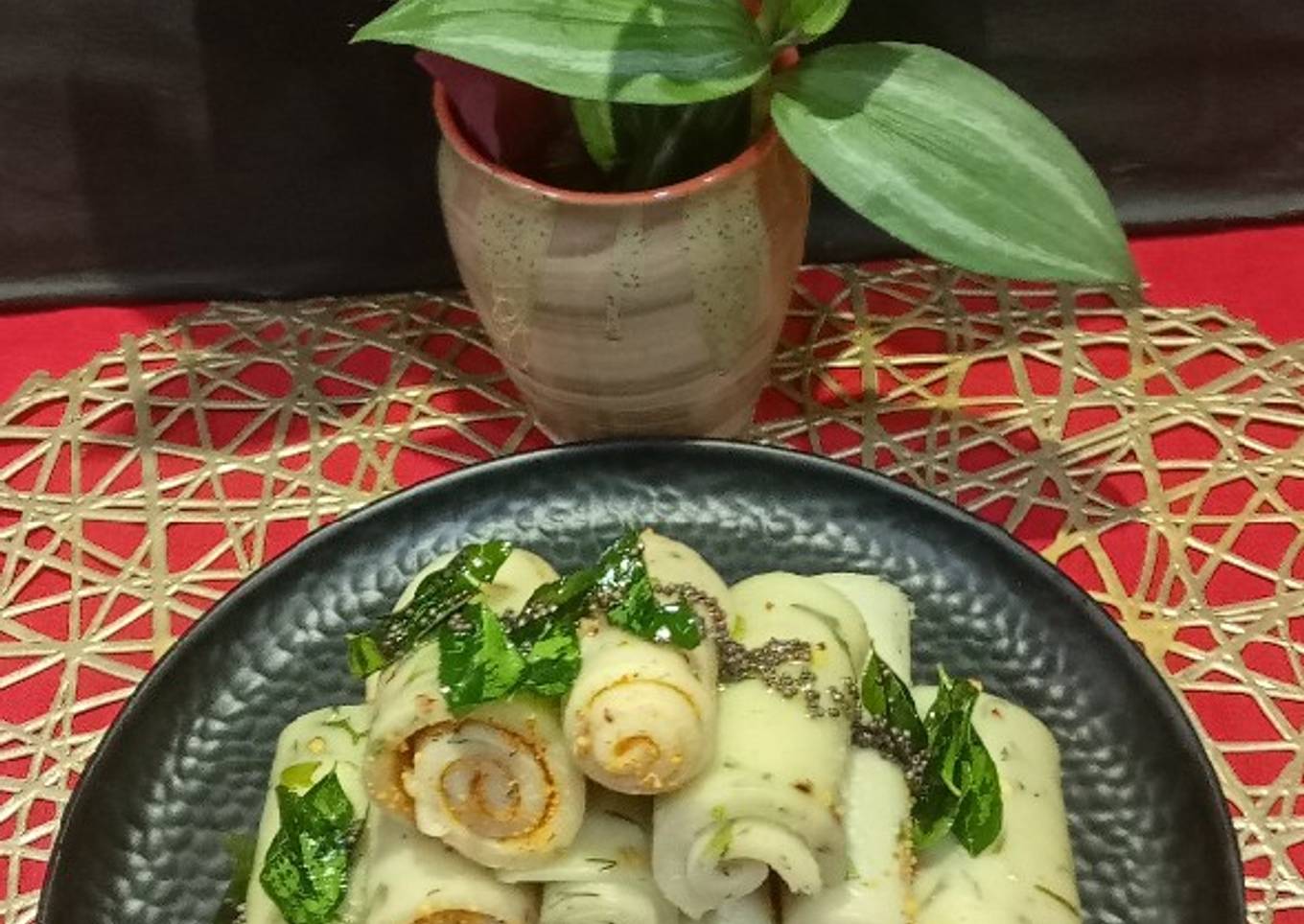 Sooji Khandvi