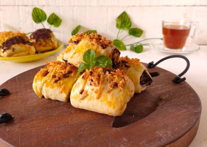 Resep Bolen Pisang Lilit_Bolen Empuk /Kulit pastry homemde Resep Bolen Pisang Lilit_Bolen Empuk /Kulit pastry homemde