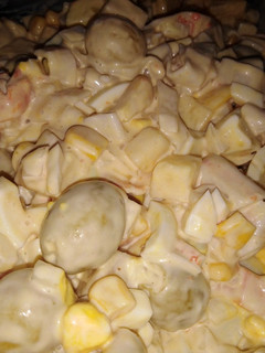 Una foto de Ensalada fresca de piña y cangrejo
