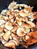 แอปเปิ้ลอบกรอบ (Crispy Apple Chips)