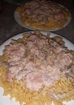 Una foto de Salsa caruso muy simple