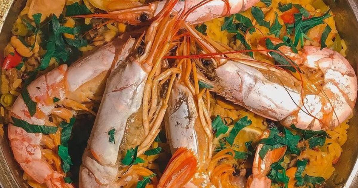 Паэлья с курицей и морепродуктами: классические рецепты, особенности приготовления