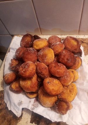 Una foto de Buñuelos de kabutia y canela