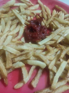 ஃப்ரெஞ்ச் பரைஸ் (French fries recipe in tamil) செய்முறை முக்கிய புகைப்படம்