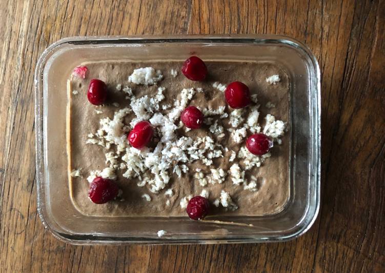 Raw chocolate-coconut ice cream