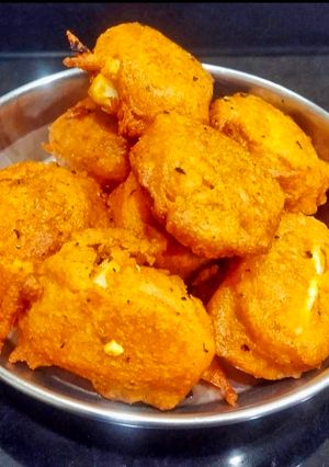 A picture of Egg Fritters/Egg Pakoda. (summer delight and Ramdan.