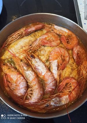 Una foto de Cazuela de lubina y gambón con brócoli