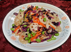 涼拌蓮藕毛豆紫高麗菜 的食譜成品照片