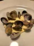 Antipasto veloce di vongole con salsa aioli