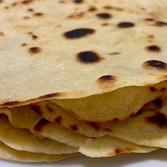 A picture of Mexican tortillas.