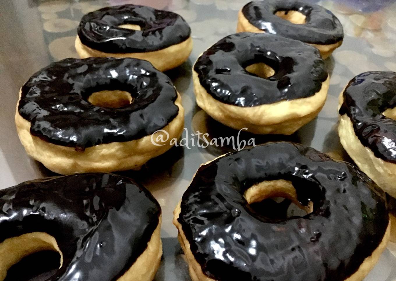 Donat Coklat Istimewa