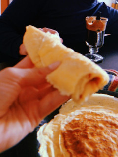 Una foto de Panqueques con dulce de leche