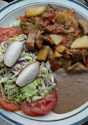 A picture of Bistec Ranchero.
