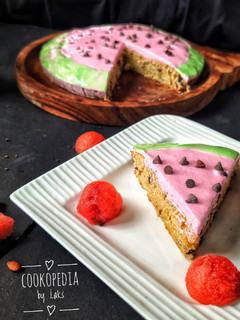 A picture of Watermelon Cookie Pie.