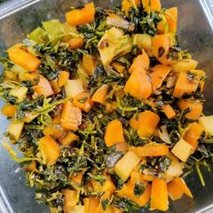 A picture of Carrots/Gajar And Methi Leaves Subzi.