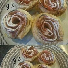 A picture of 🌷🍎 Apple Roses Puff Pastry🍎🌷.