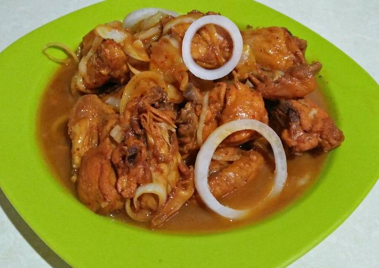 Semur ayam santan pedasssss😋