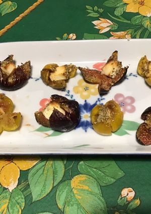 Une photo de Duo de figues miel, feta et origan