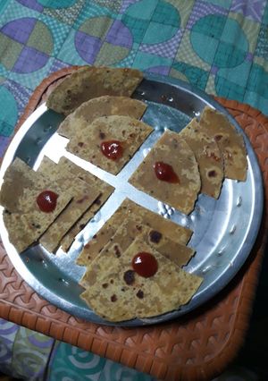A picture of Mix veg paratha.