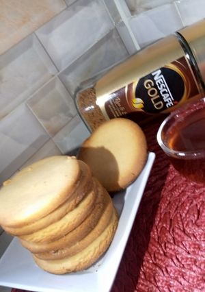 A picture of Milky buttered cookies.