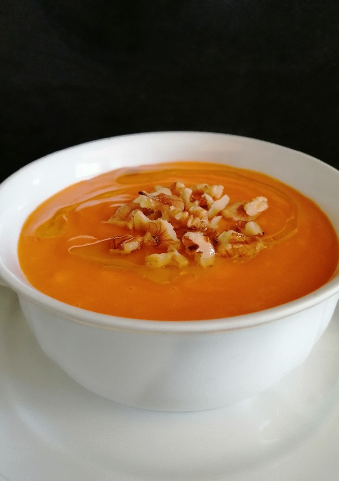 Una foto de Crema de pimientos rojos